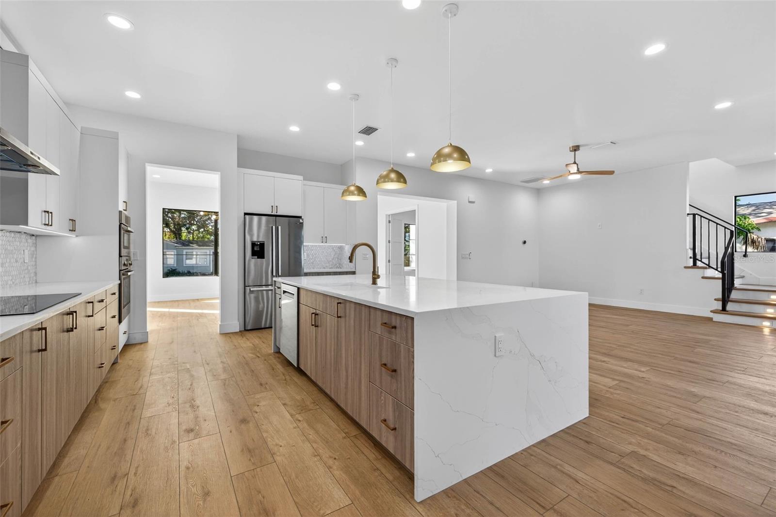 Image 13 of 35 For 4555 26th Avenue S