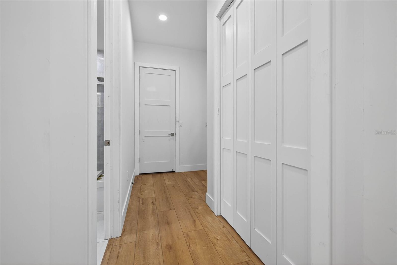 Image 20 of 35 For 4555 26th Avenue S