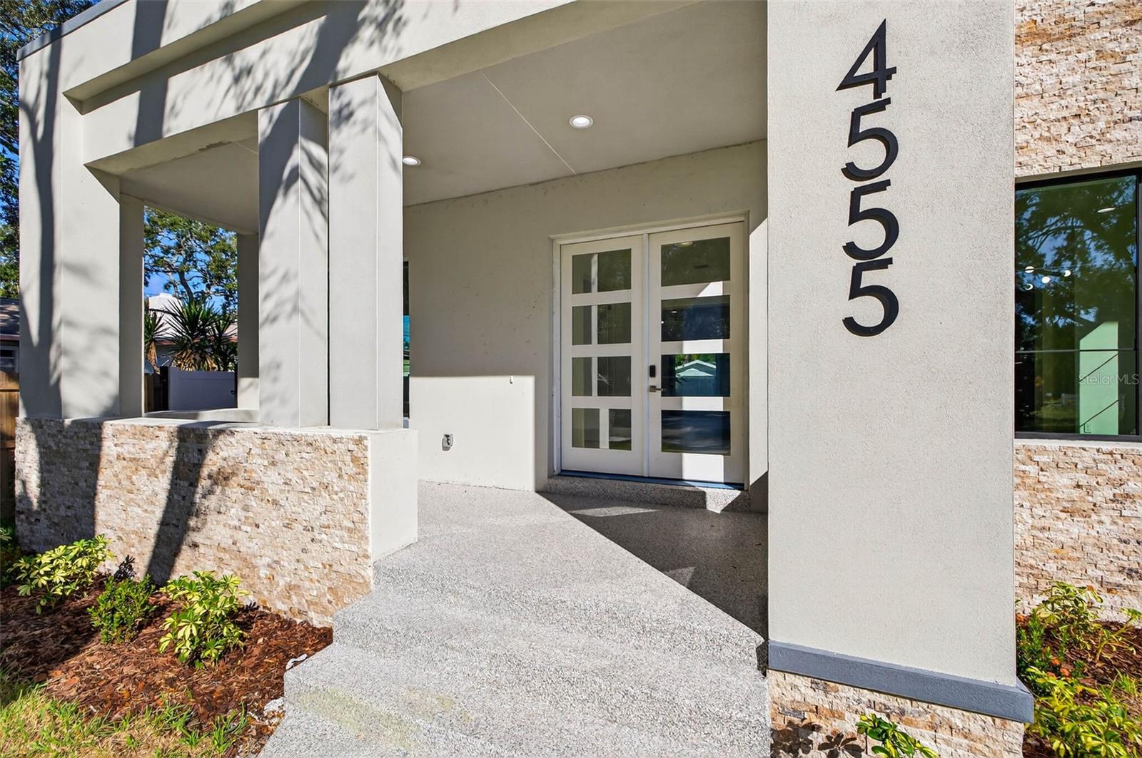 Image 3 of 35 For 4555 26th Avenue S