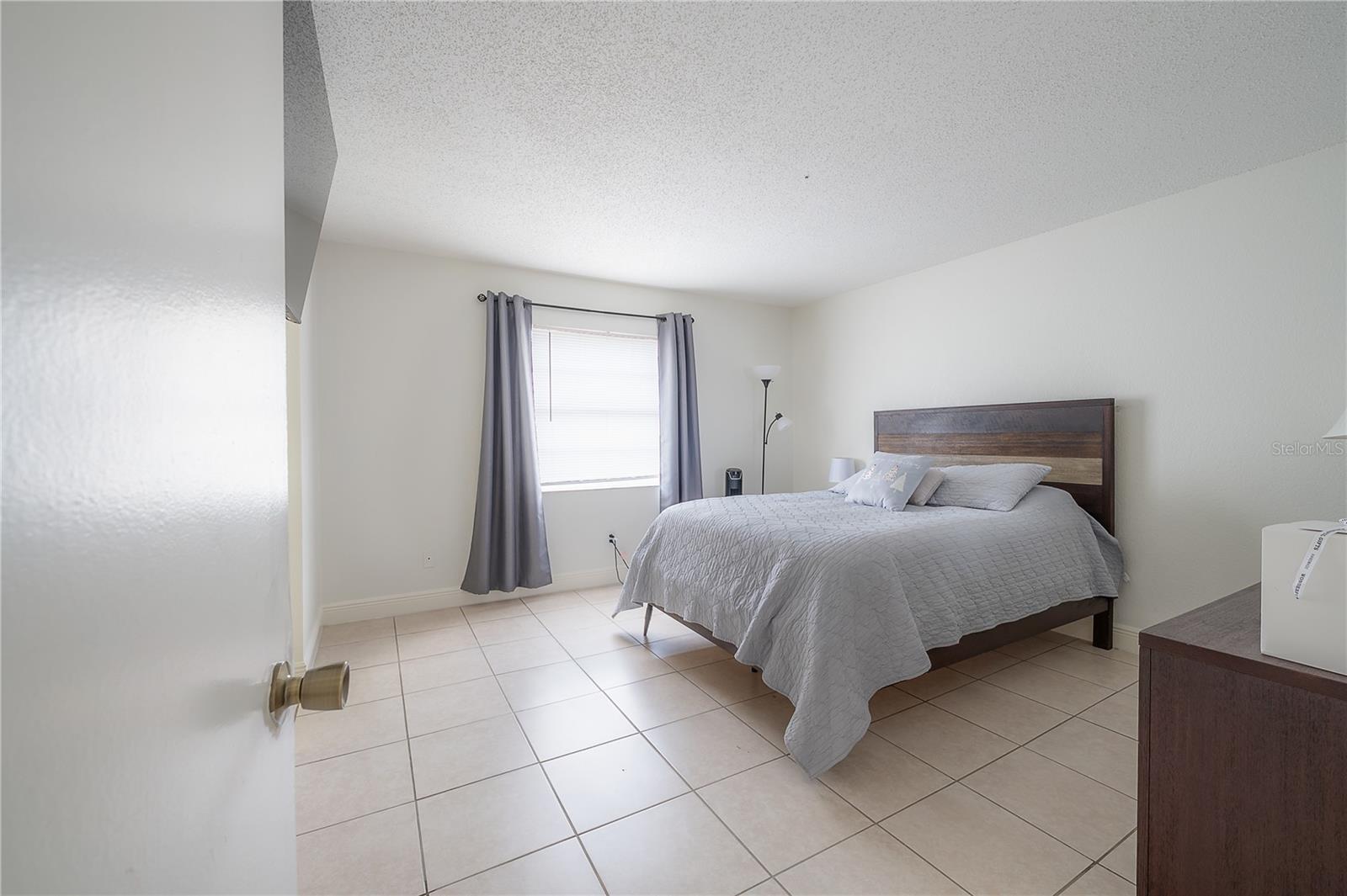 Image 16 of 27 For 7210 Manhattan Avenue 2324