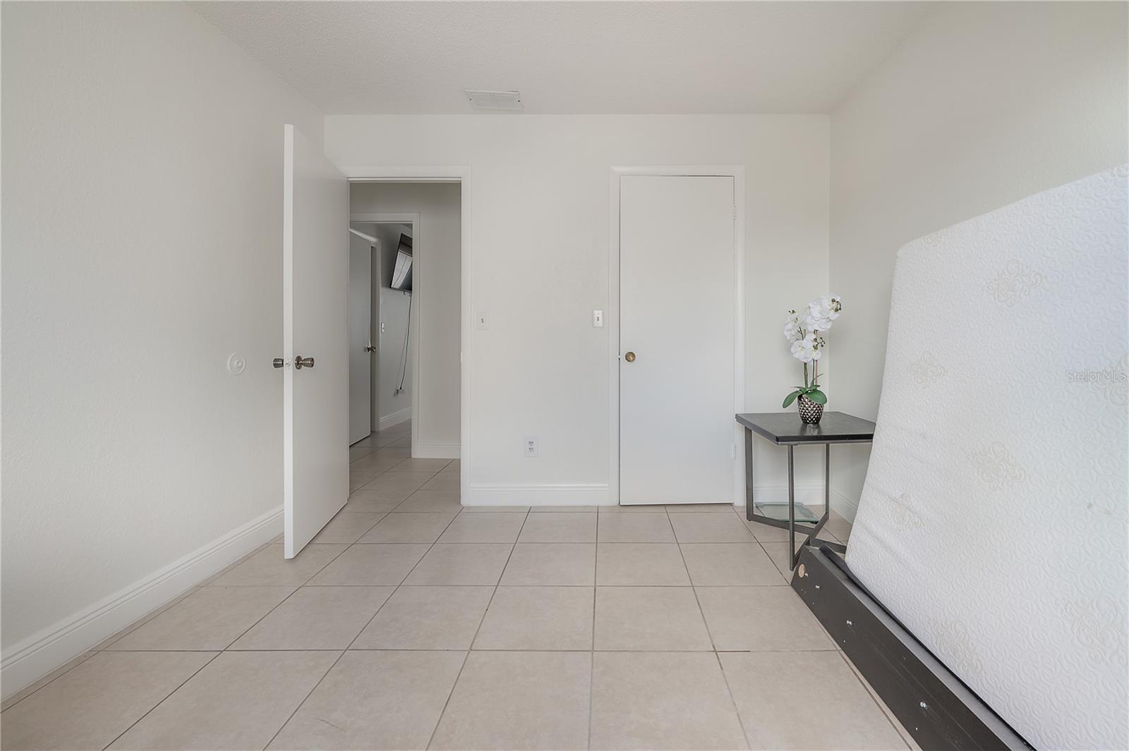 Image 20 of 27 For 7210 Manhattan Avenue 2324