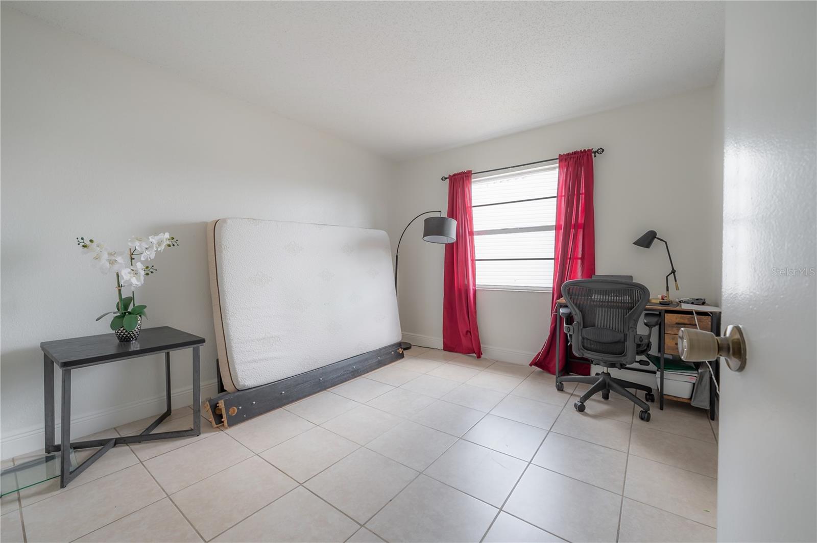 Image 21 of 27 For 7210 Manhattan Avenue 2324