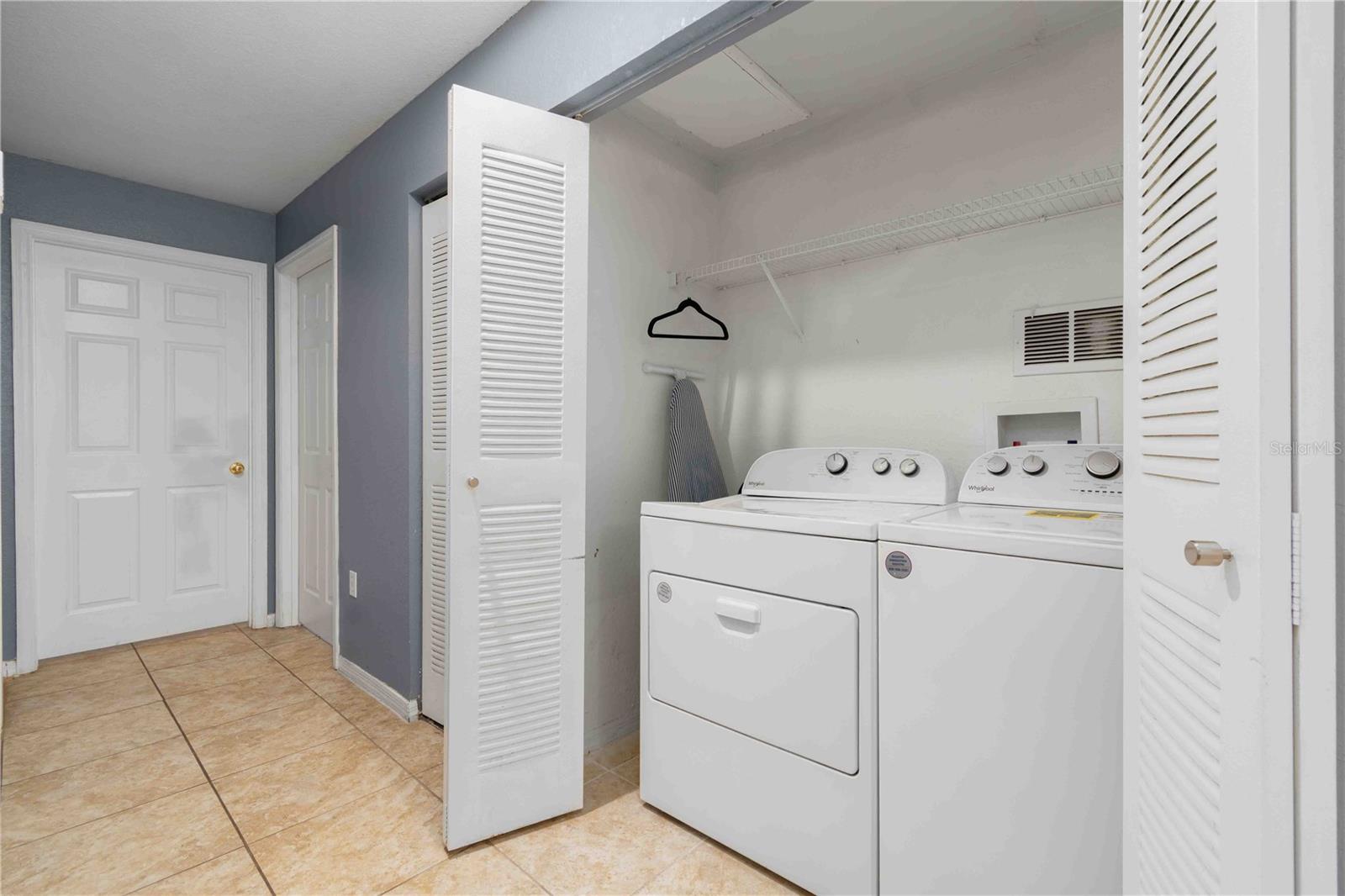 Image 17 of 52 For 9262 Lake Chase Island Way