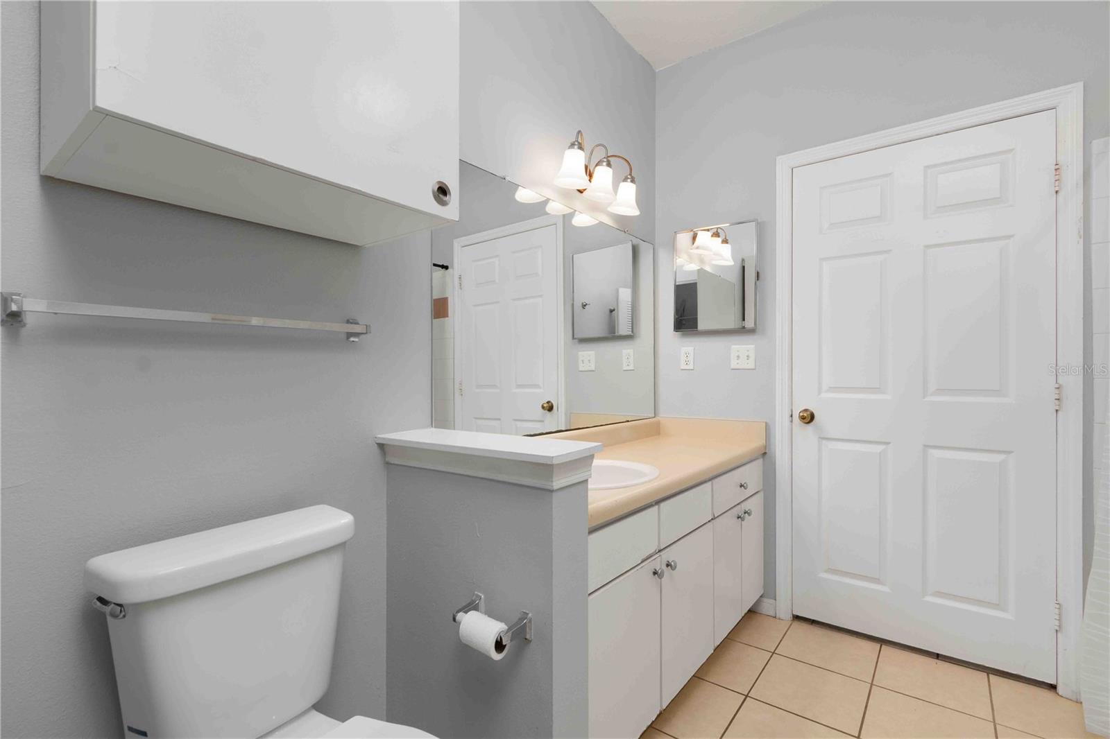 Image 21 of 52 For 9262 Lake Chase Island Way