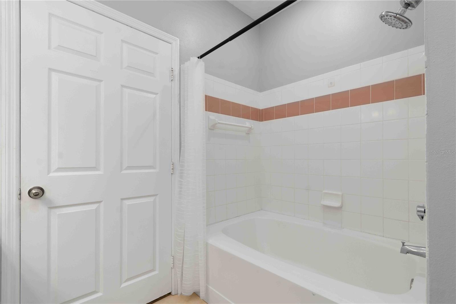 Image 22 of 52 For 9262 Lake Chase Island Way