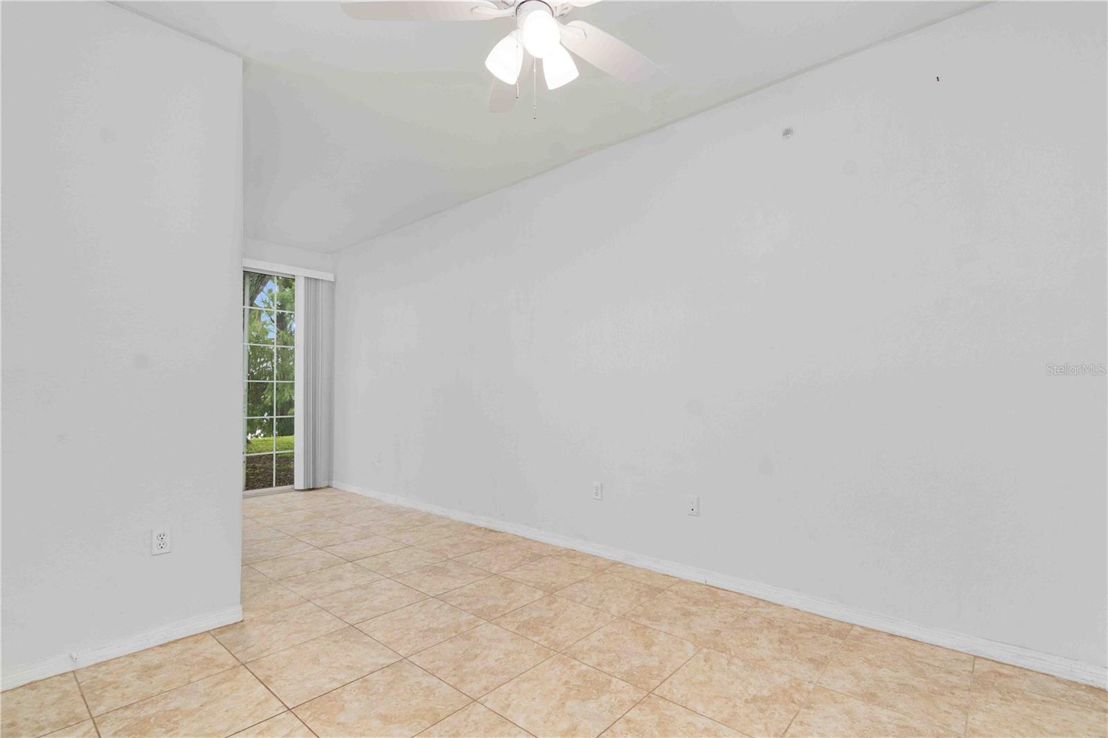 Image 31 of 52 For 9262 Lake Chase Island Way