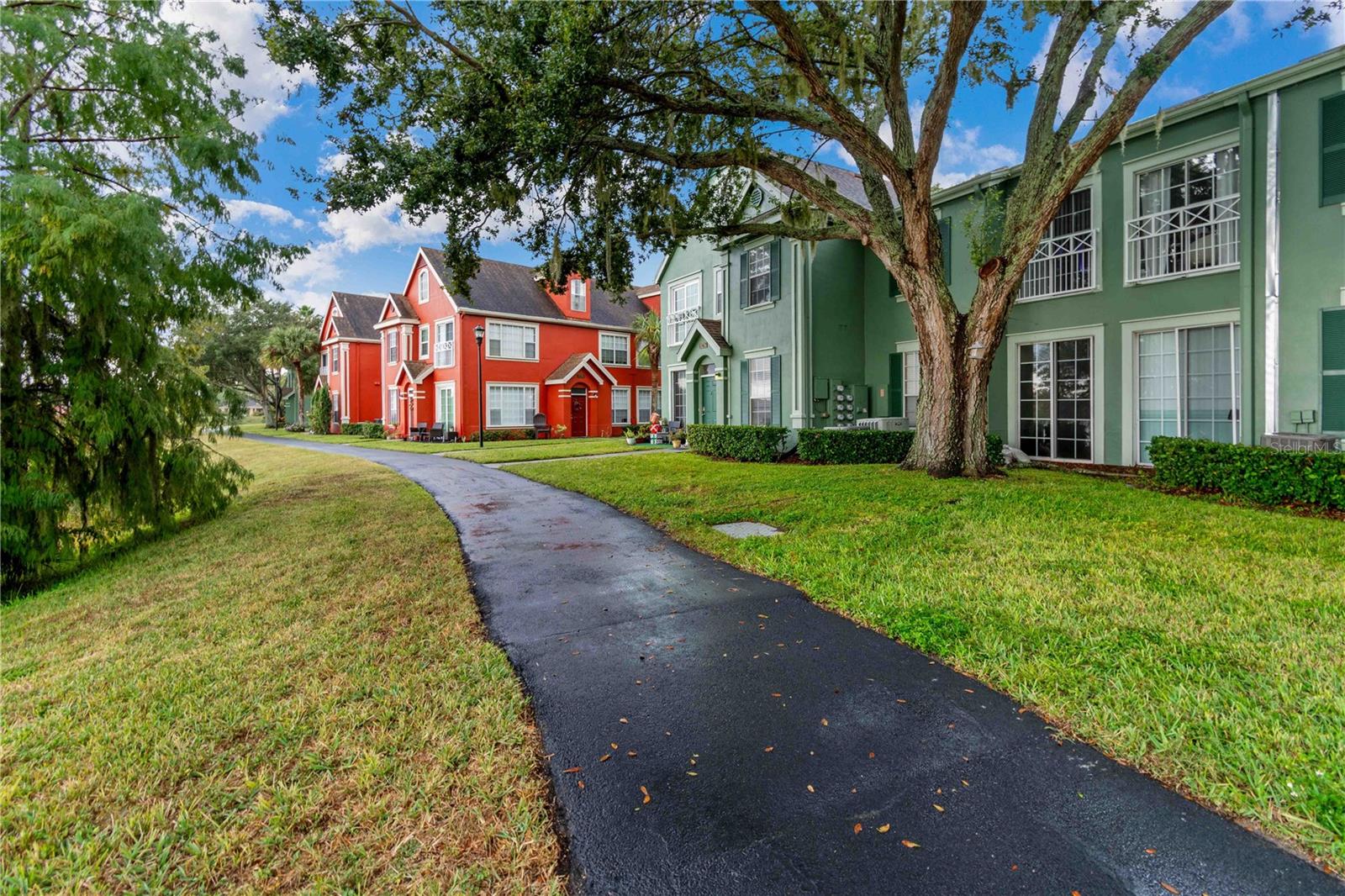 Image 38 of 52 For 9262 Lake Chase Island Way