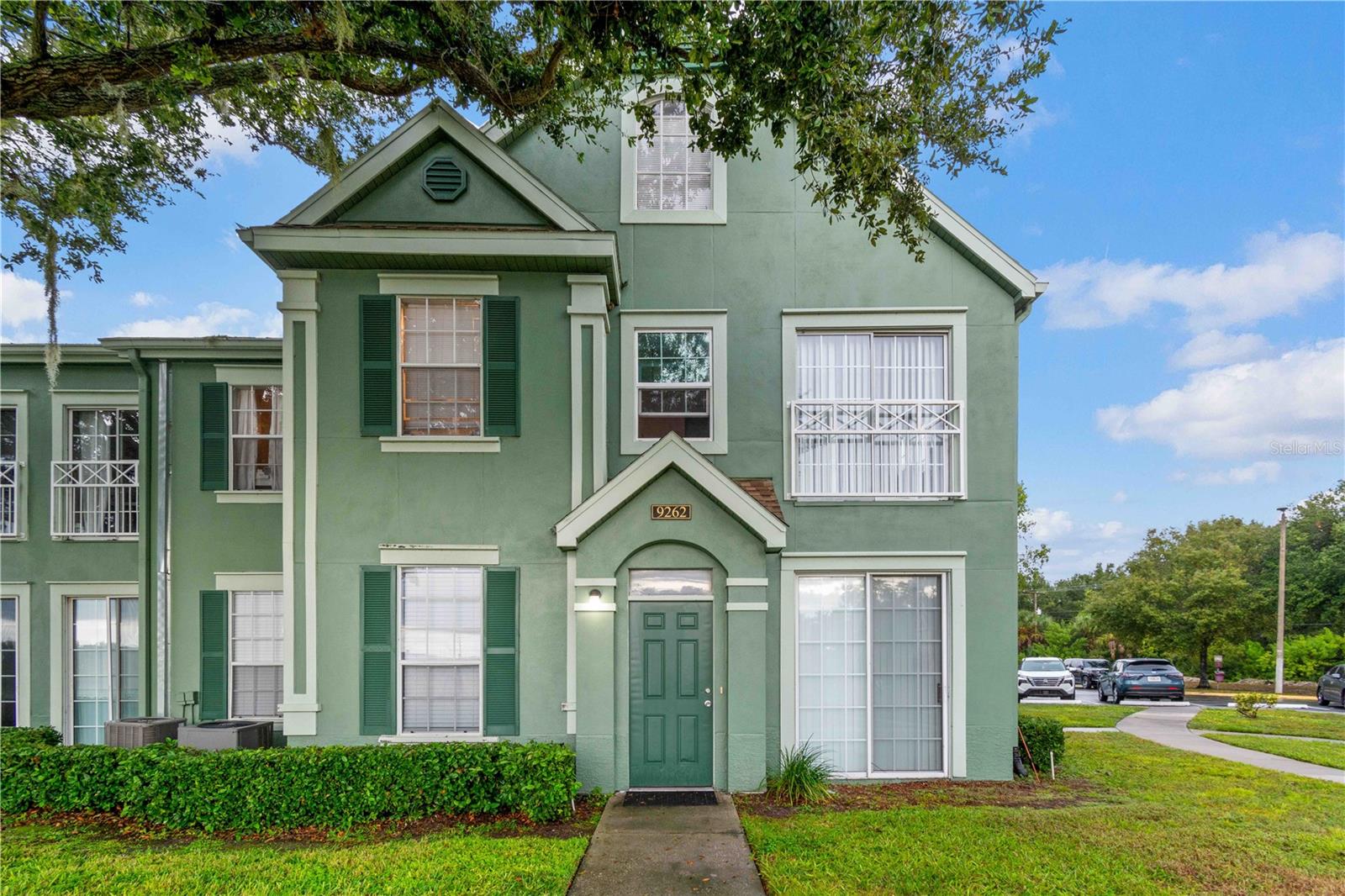 Image 4 of 52 For 9262 Lake Chase Island Way