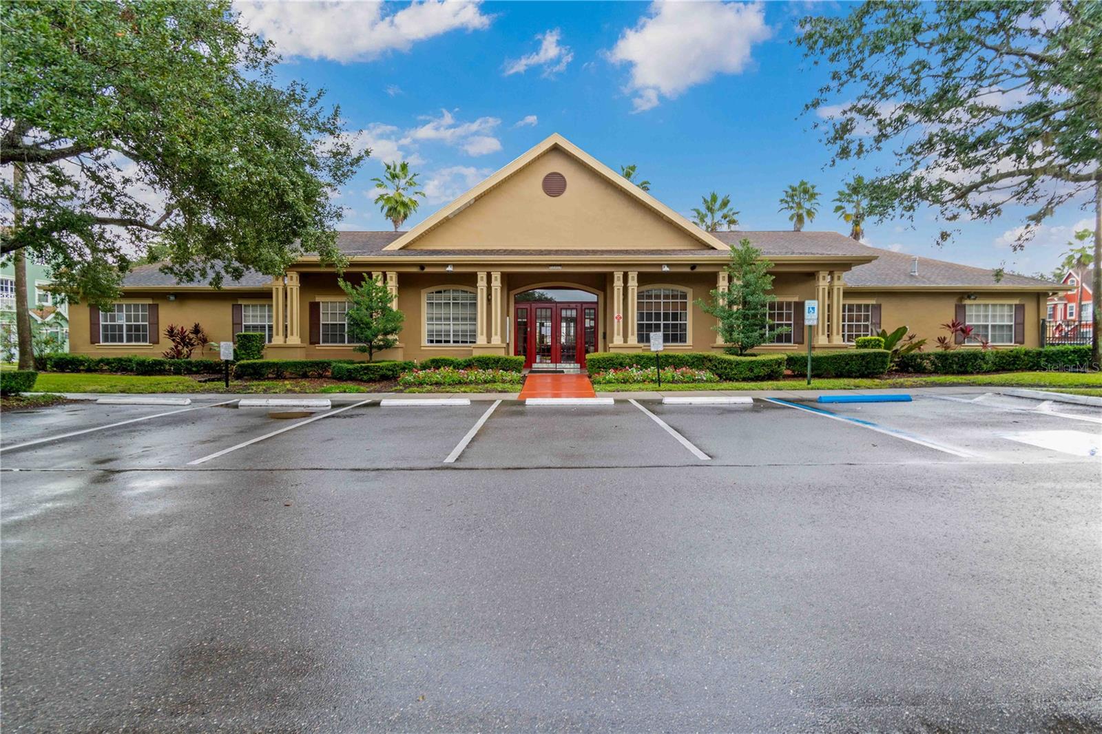 Image 43 of 52 For 9262 Lake Chase Island Way