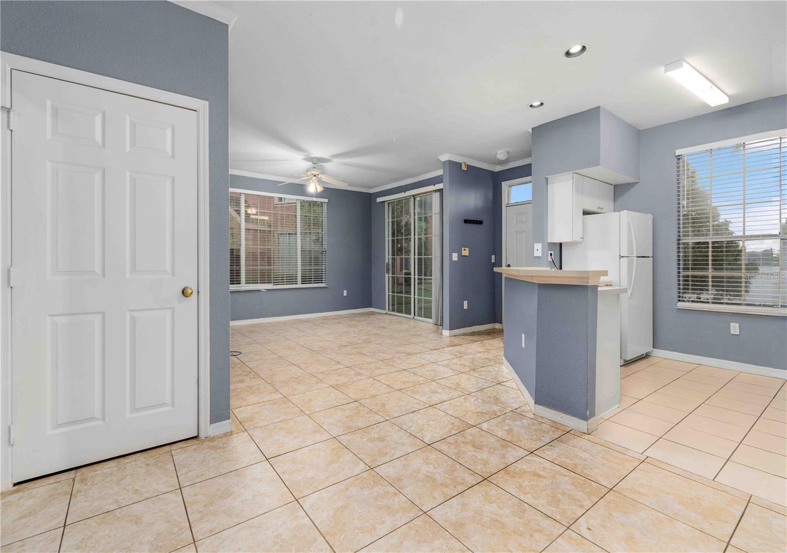 Image 6 of 52 For 9262 Lake Chase Island Way