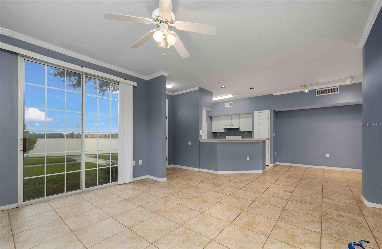 Image 8 of 52 For 9262 Lake Chase Island Way