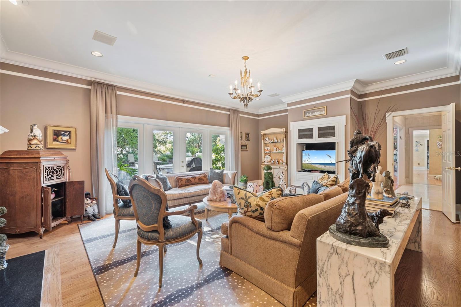 Image 15 of 74 For 16607 Avila Boulevard