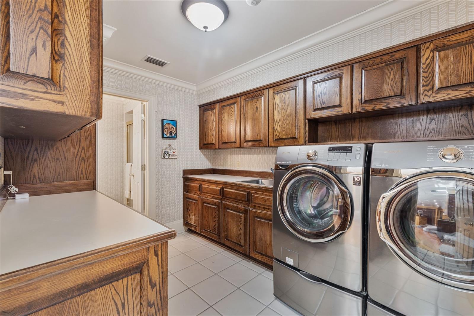 Image 23 of 74 For 16607 Avila Boulevard