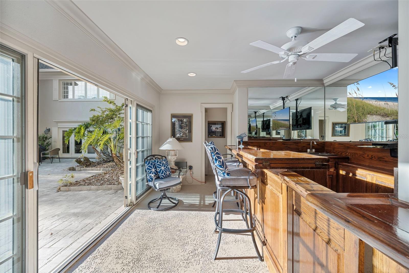 Image 47 of 74 For 16607 Avila Boulevard