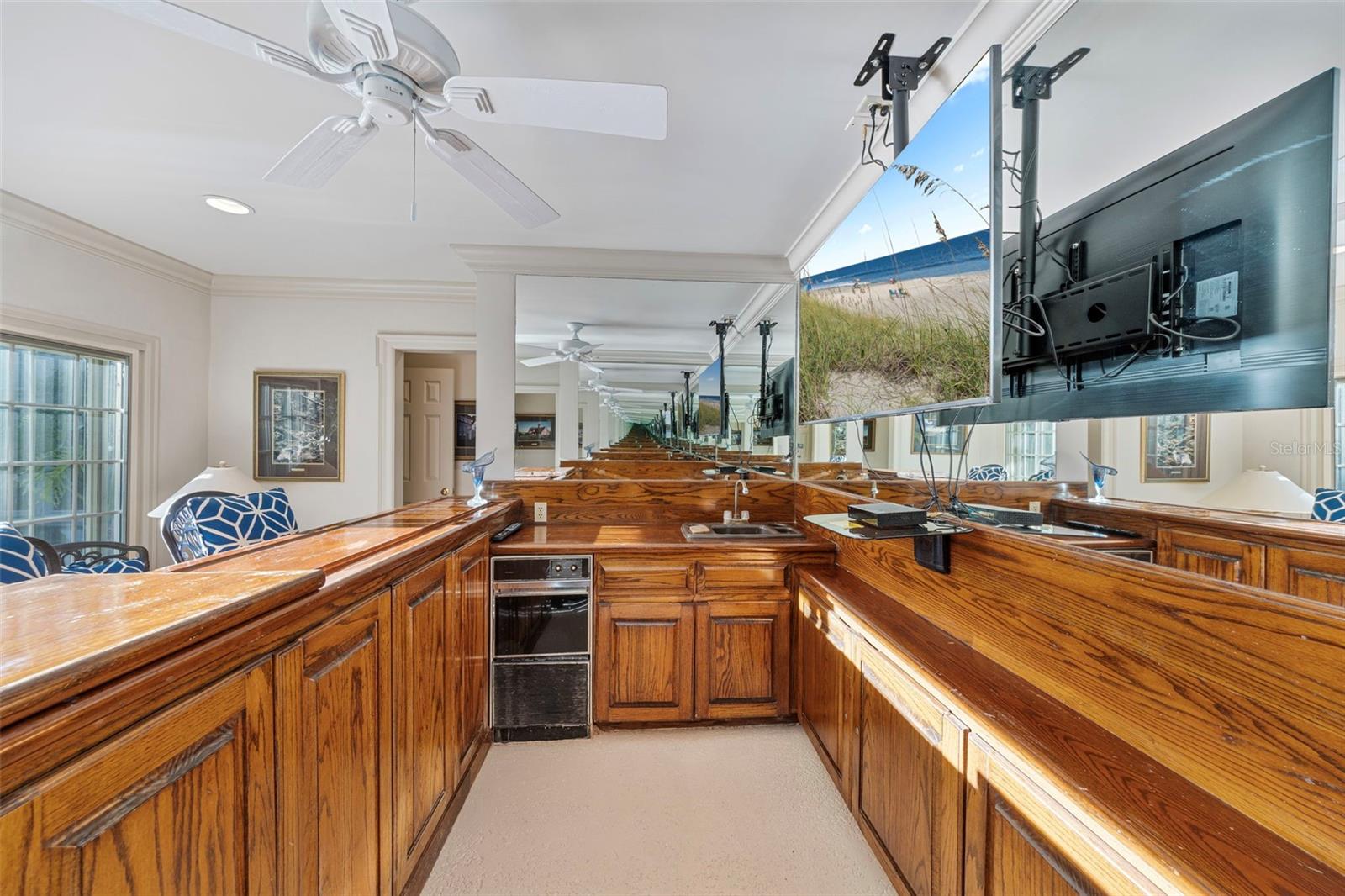 Image 49 of 74 For 16607 Avila Boulevard