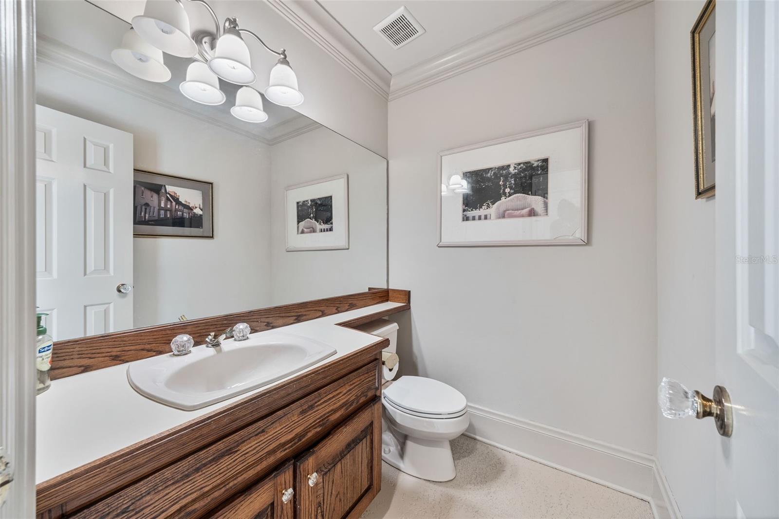 Image 51 of 74 For 16607 Avila Boulevard