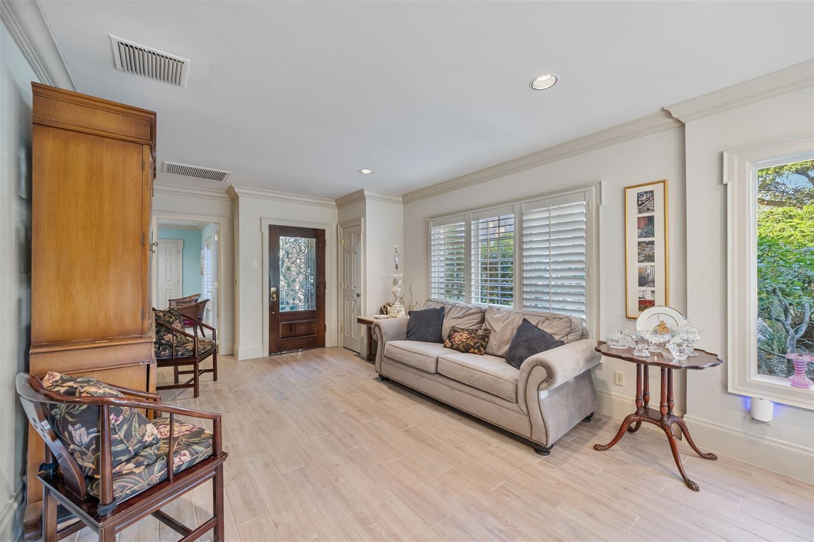 Image 60 of 74 For 16607 Avila Boulevard