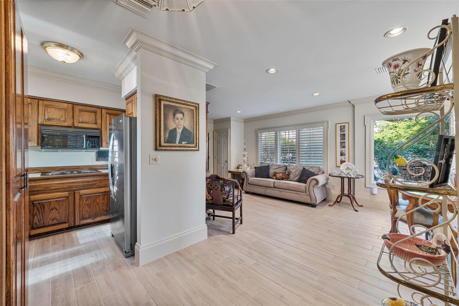 Image 64 of 74 For 16607 Avila Boulevard