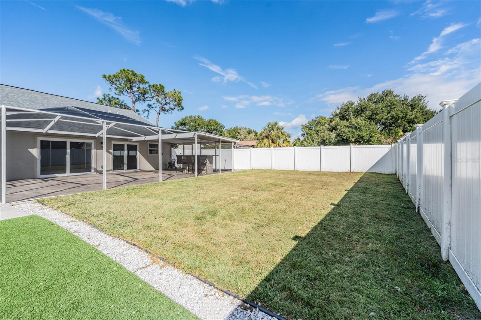 Image 19 of 21 For 714 Satinleaf Avenue