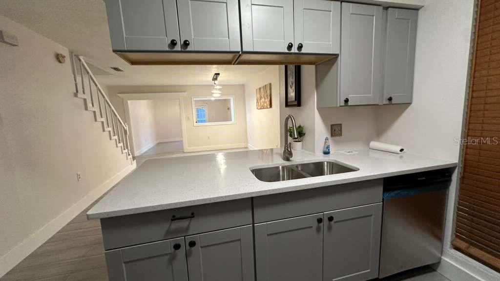 Image 4 of 21 For 6246 Oak Cluster Circle