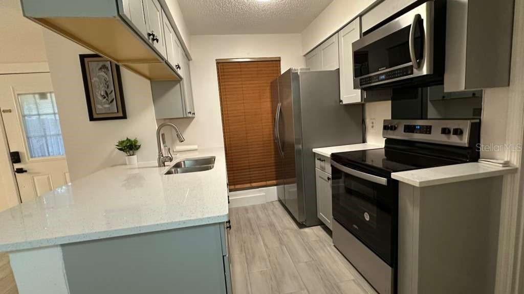 Image 5 of 21 For 6246 Oak Cluster Circle