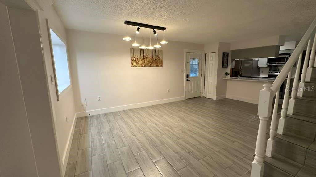 Image 9 of 21 For 6246 Oak Cluster Circle