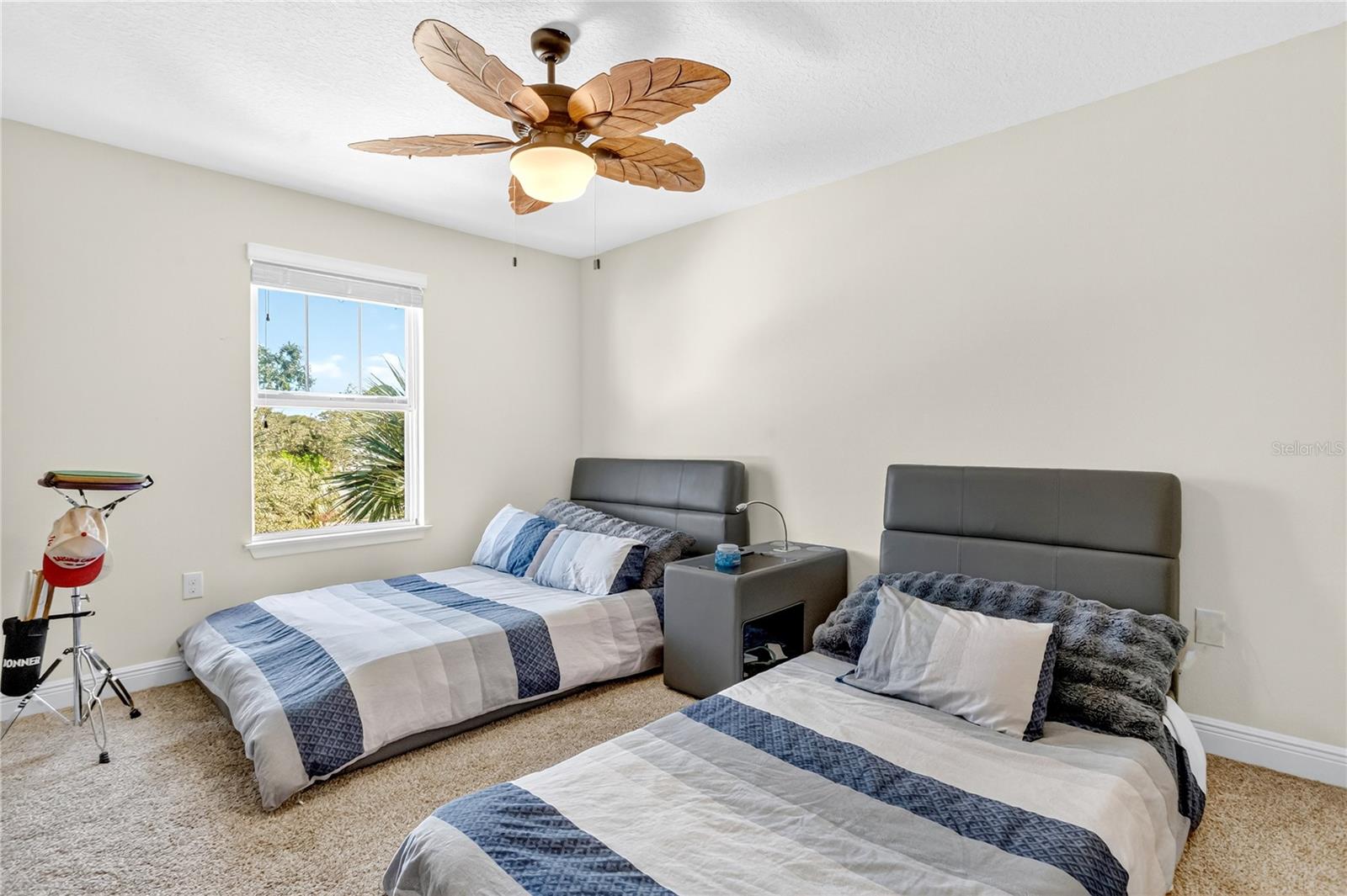 Image 18 of 38 For 9009 Palm Key Avenue