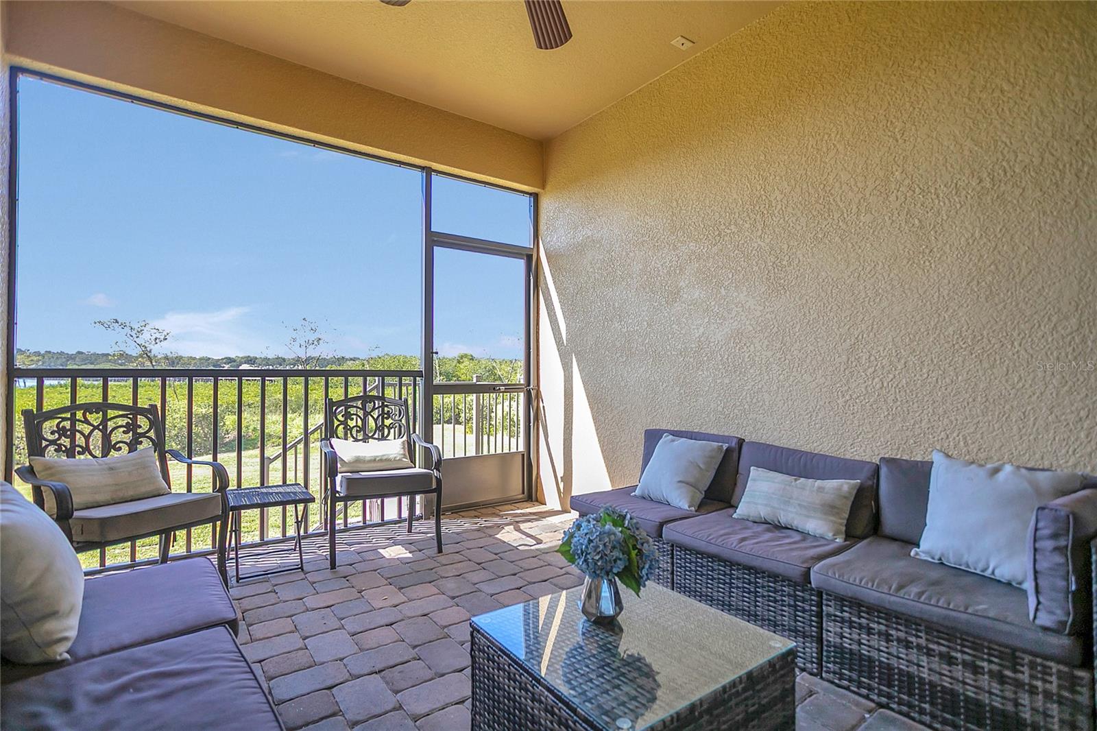 Image 21 of 38 For 9009 Palm Key Avenue