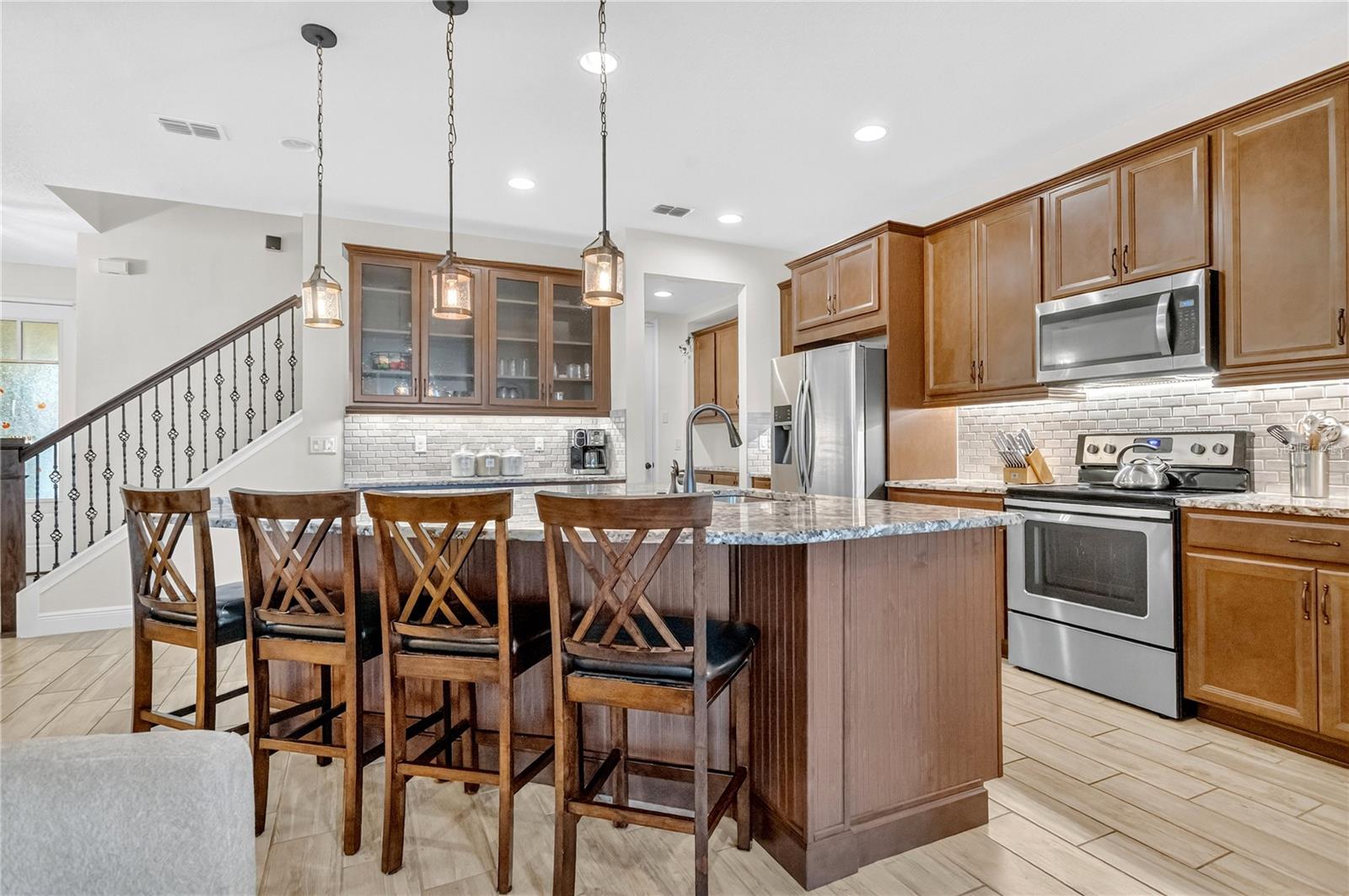 Image 7 of 38 For 9009 Palm Key Avenue