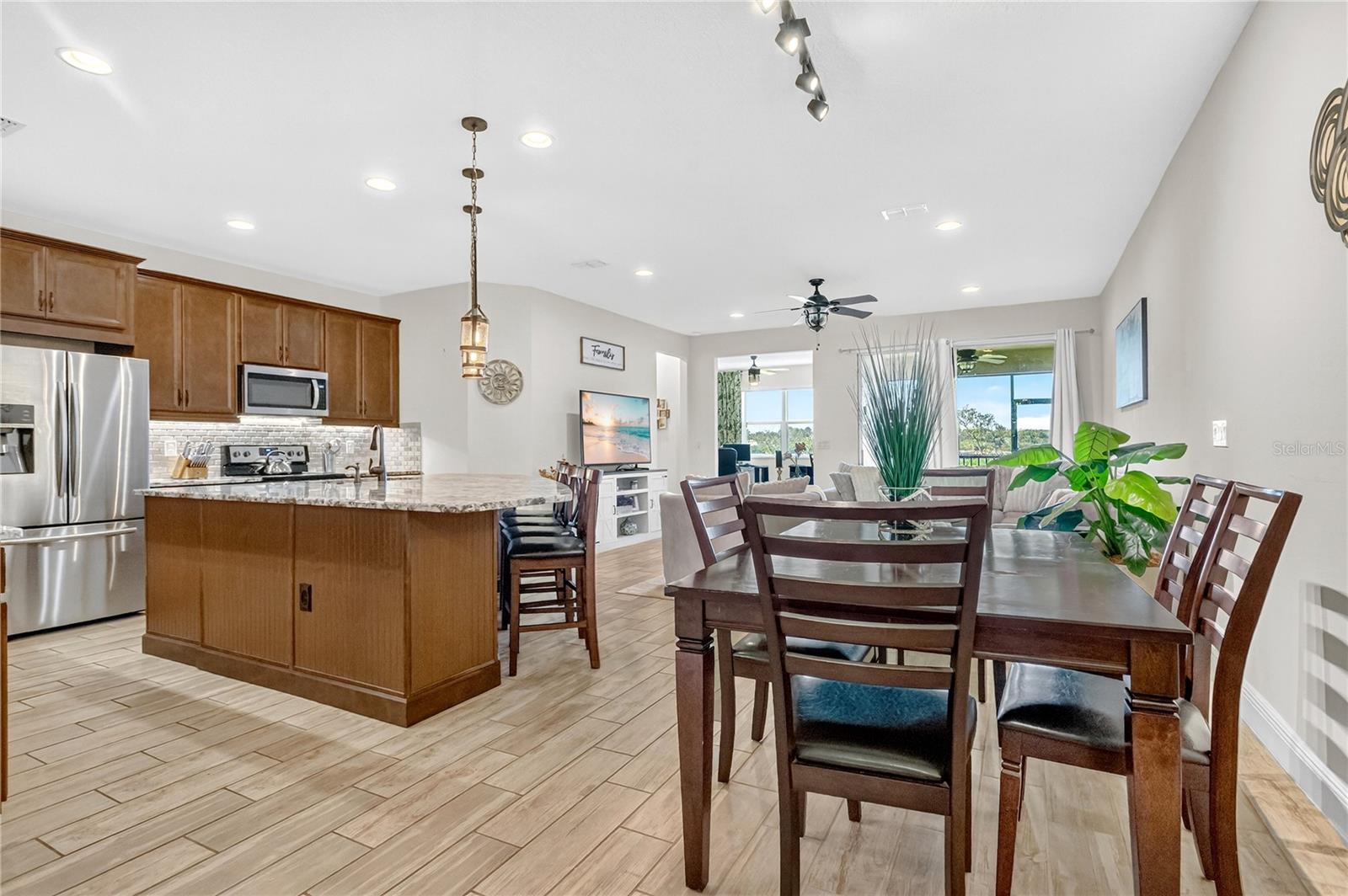 Image 9 of 38 For 9009 Palm Key Avenue