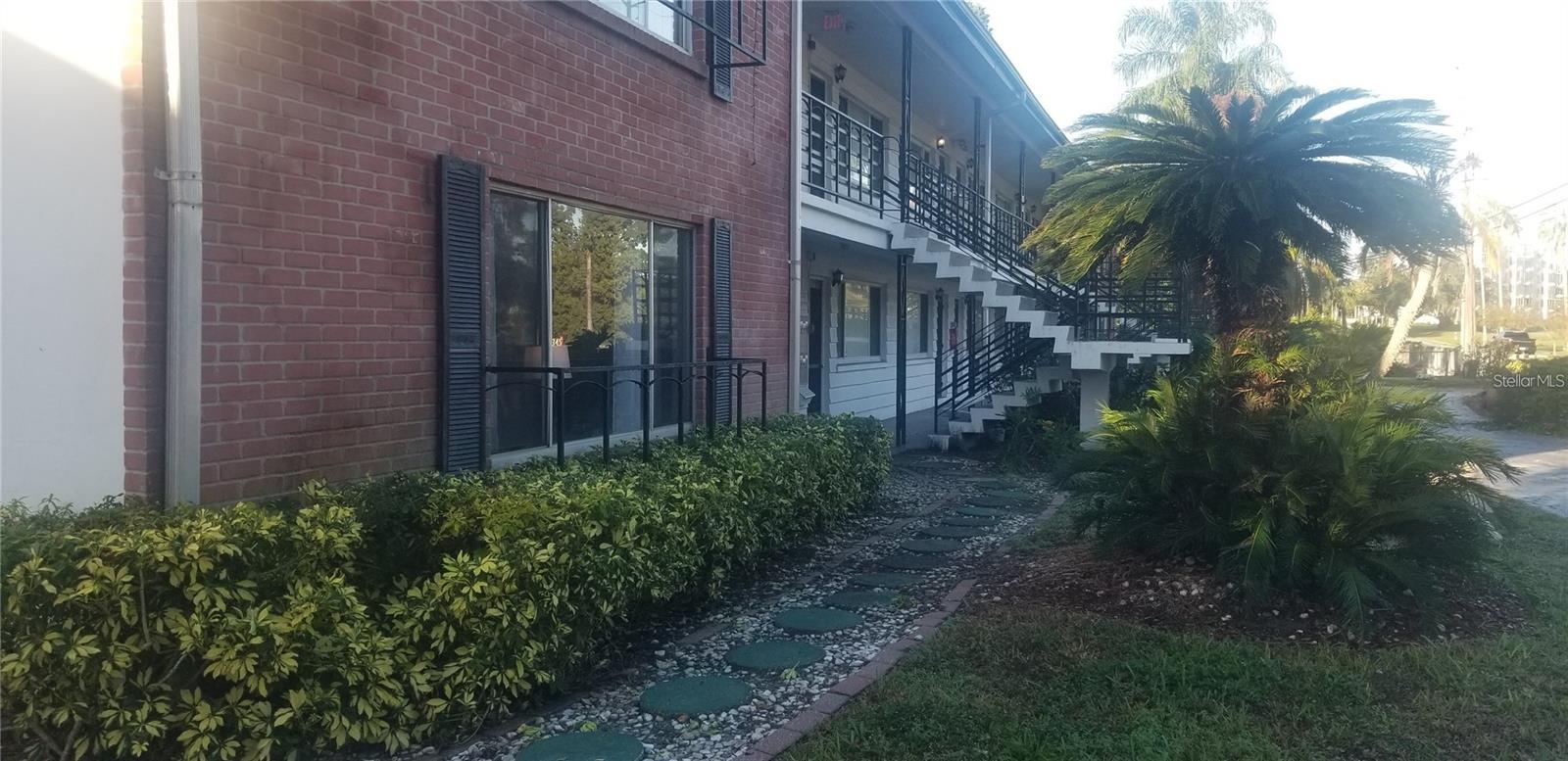 Image 15 of 44 For 1345 Drew Street 1