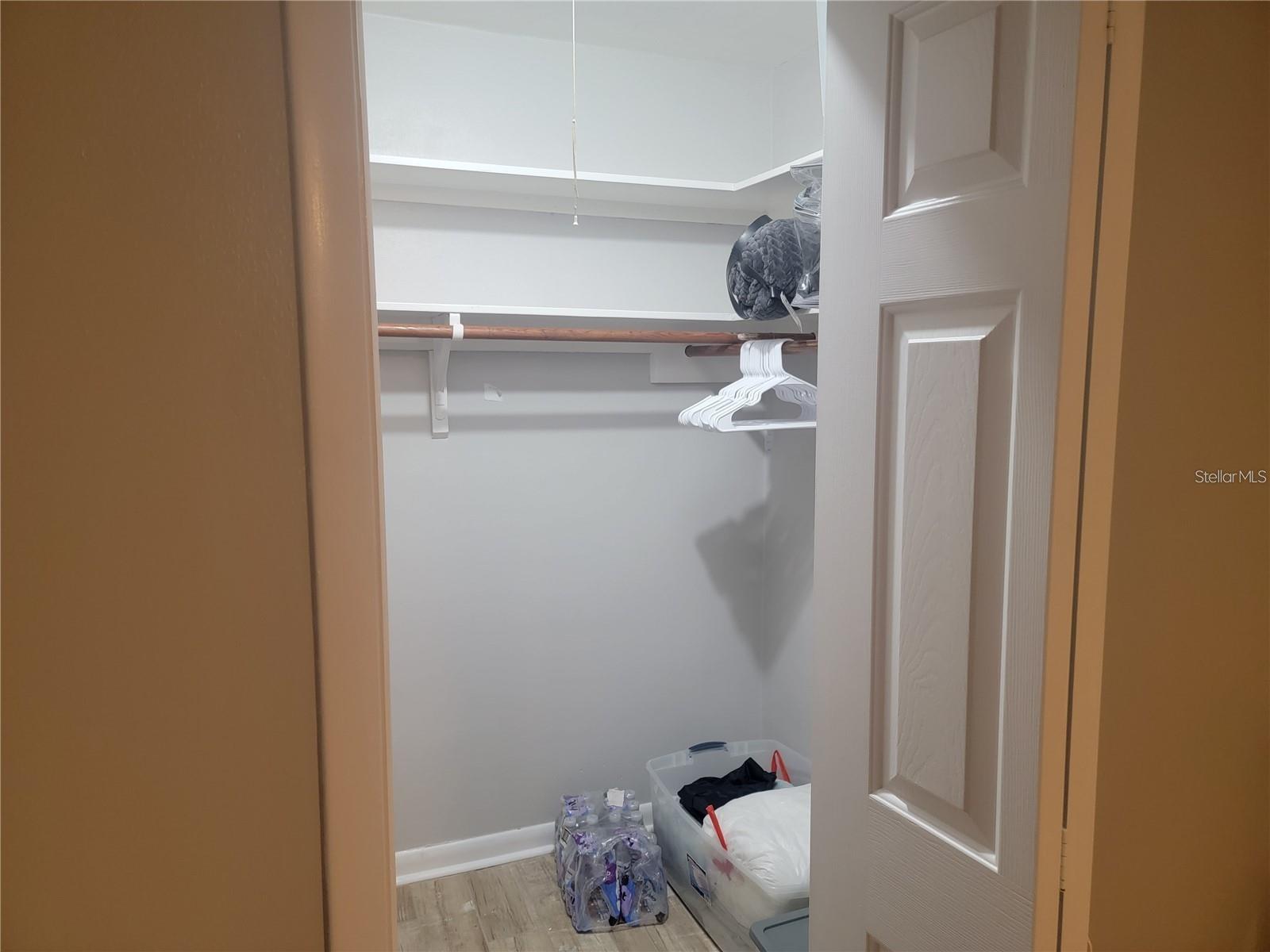 Image 31 of 44 For 1345 Drew Street 1