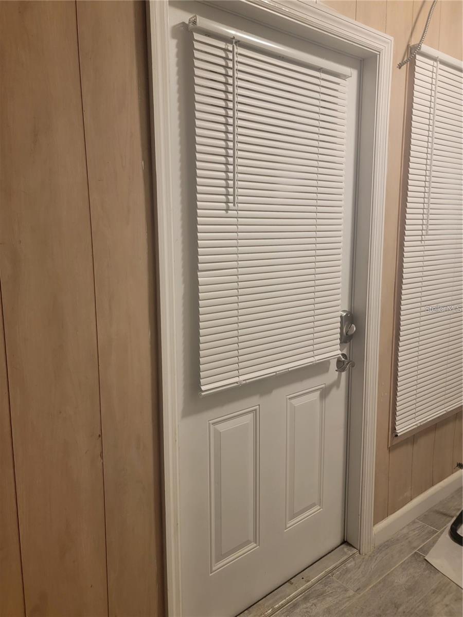 Image 33 of 44 For 1345 Drew Street 1