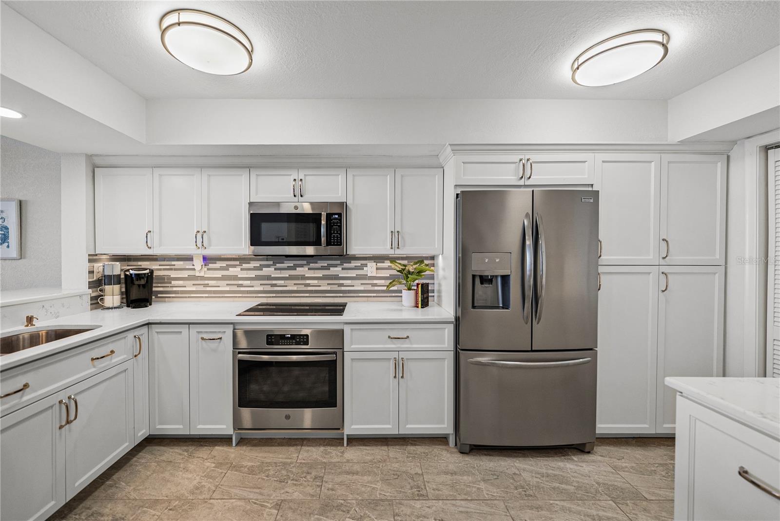 Image 5 of 85 For 5279 Isla Key Boulevard S 113