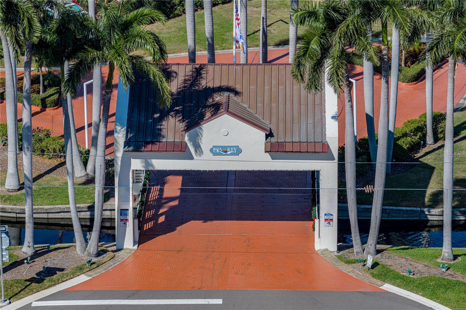 Image 74 of 85 For 5279 Isla Key Boulevard S 113