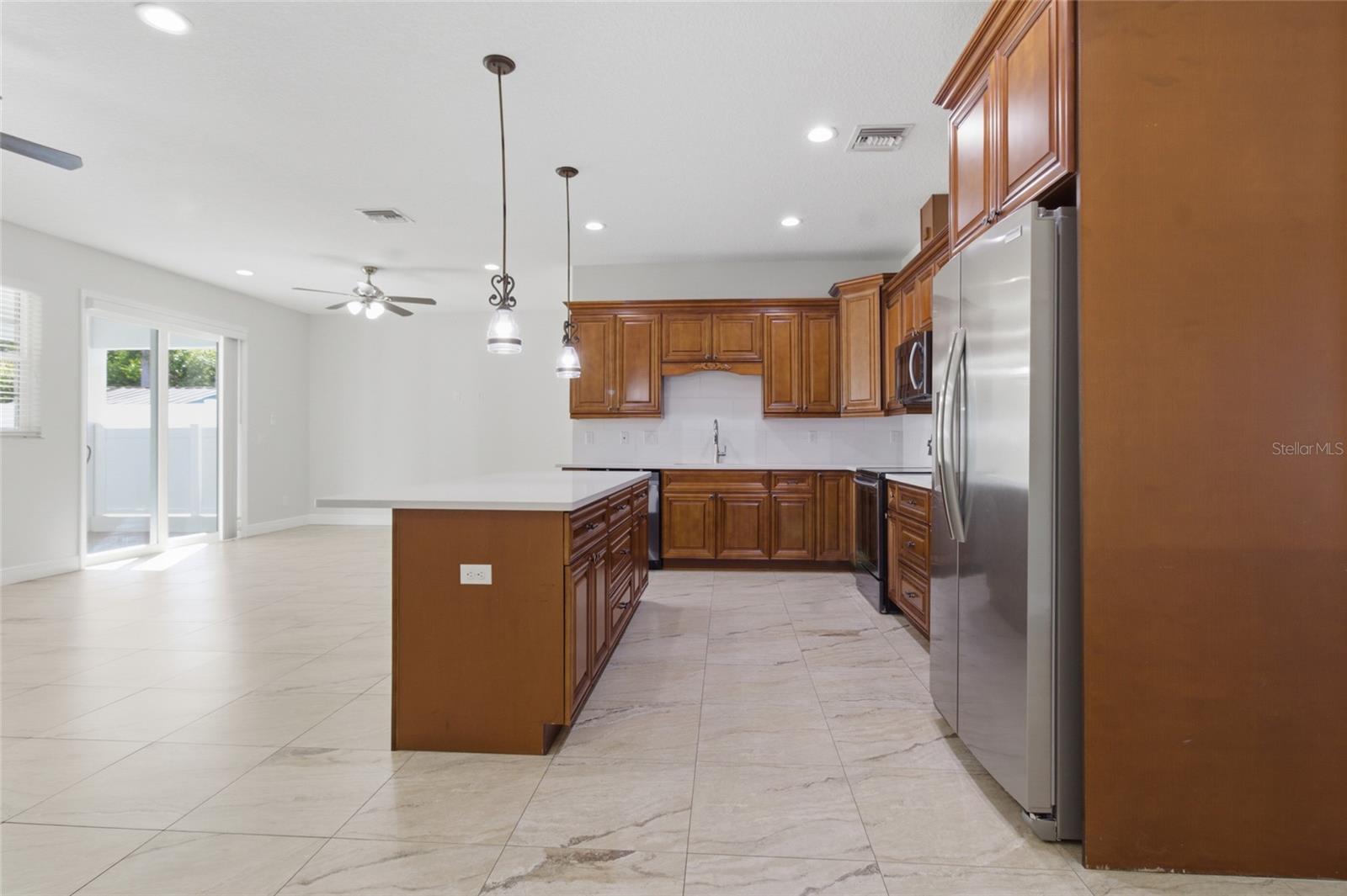 Image 10 of 50 For 810 Whatley Place