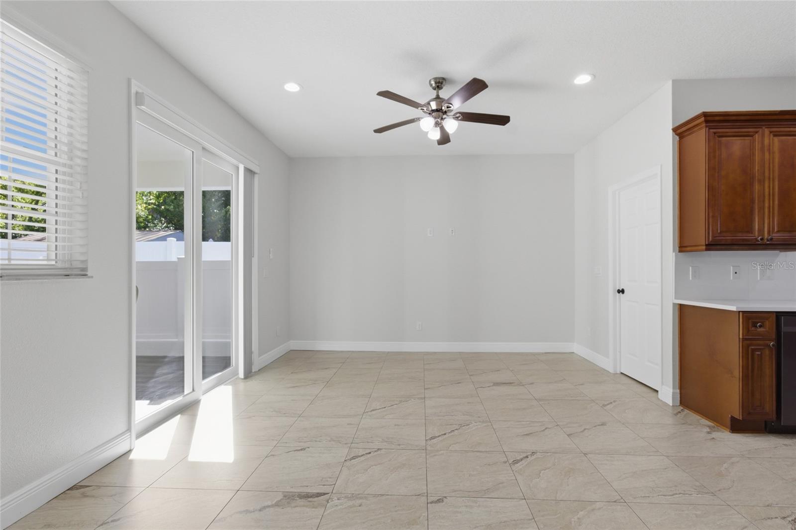 Image 14 of 50 For 810 Whatley Place