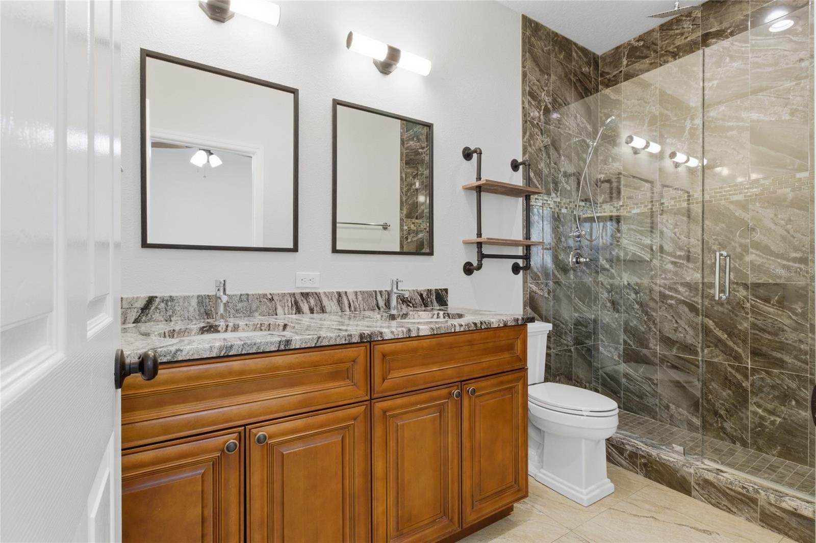 Image 17 of 50 For 810 Whatley Place