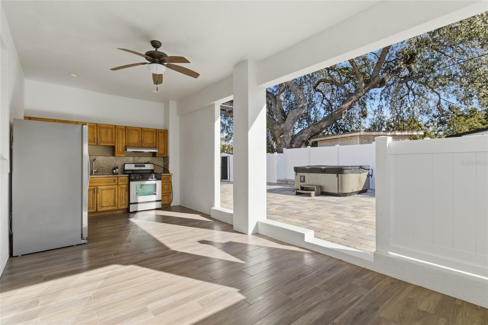 Image 26 of 50 For 810 Whatley Place