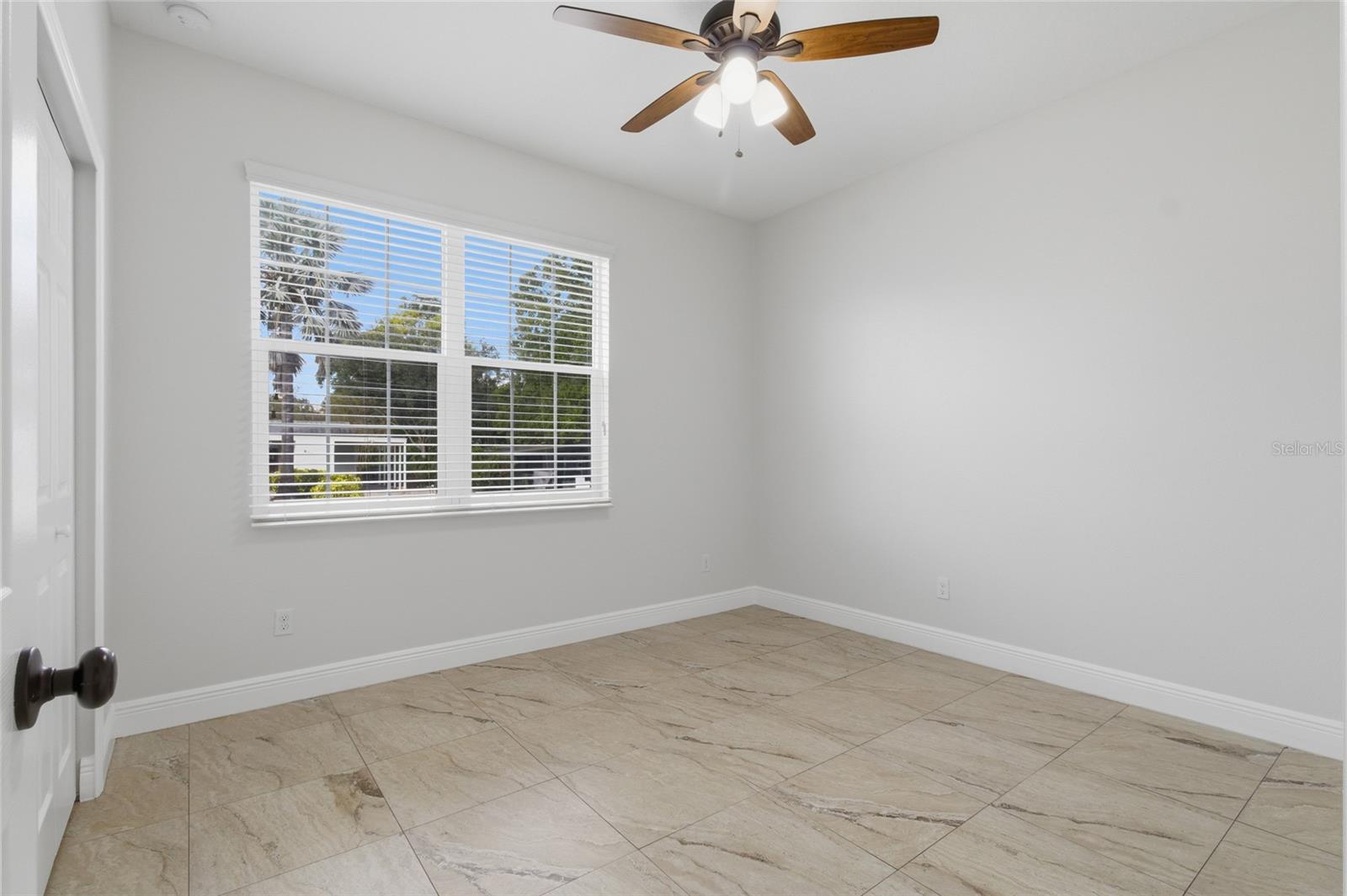 Image 31 of 50 For 810 Whatley Place