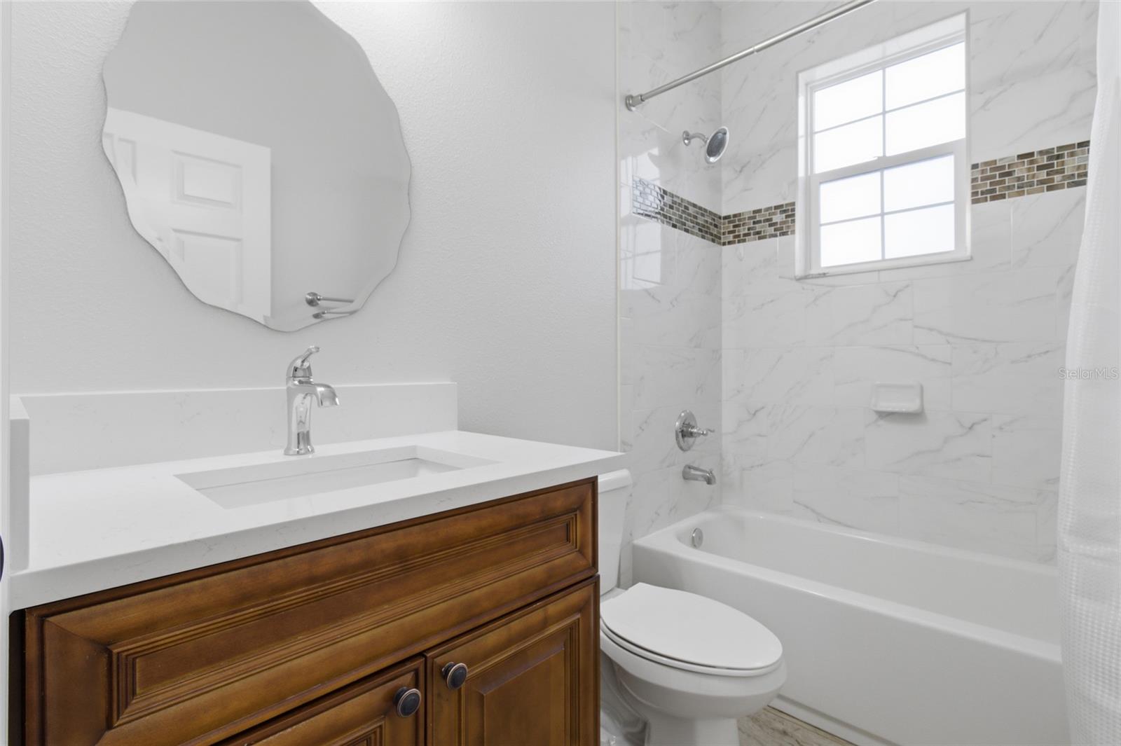 Image 35 of 50 For 810 Whatley Place