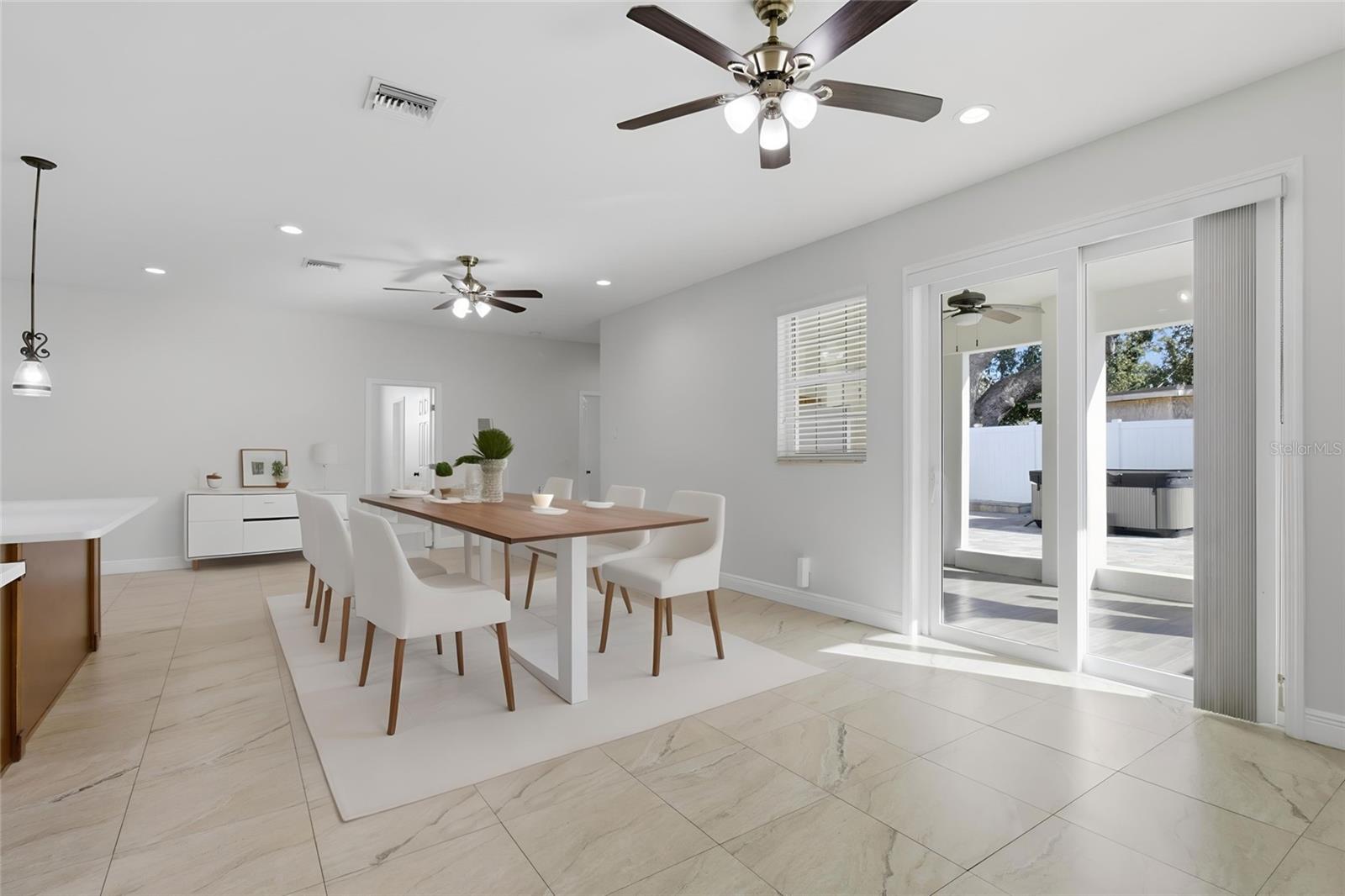 Image 7 of 50 For 810 Whatley Place