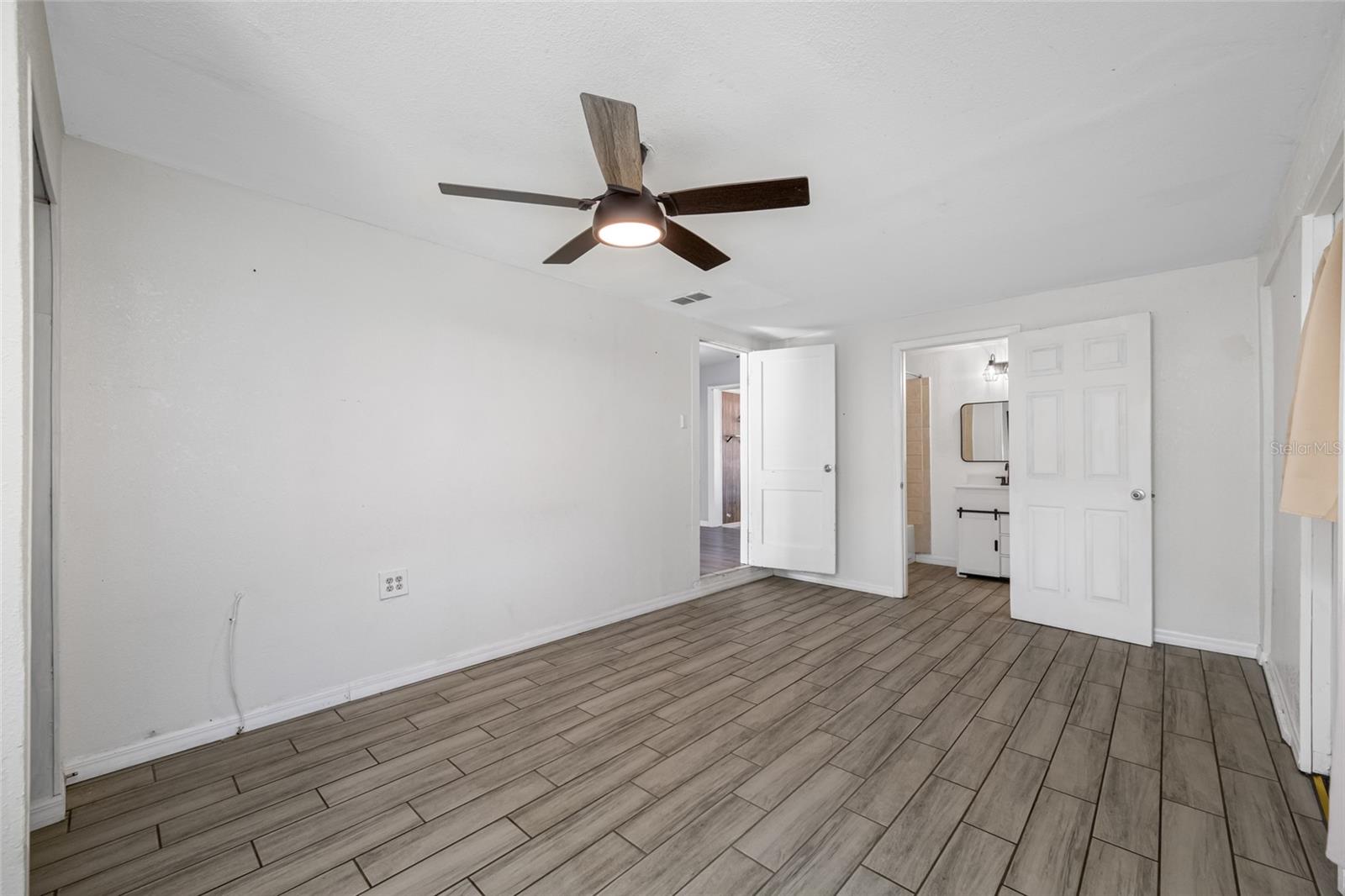 Image 16 of 30 For 3033 24th Avenue N