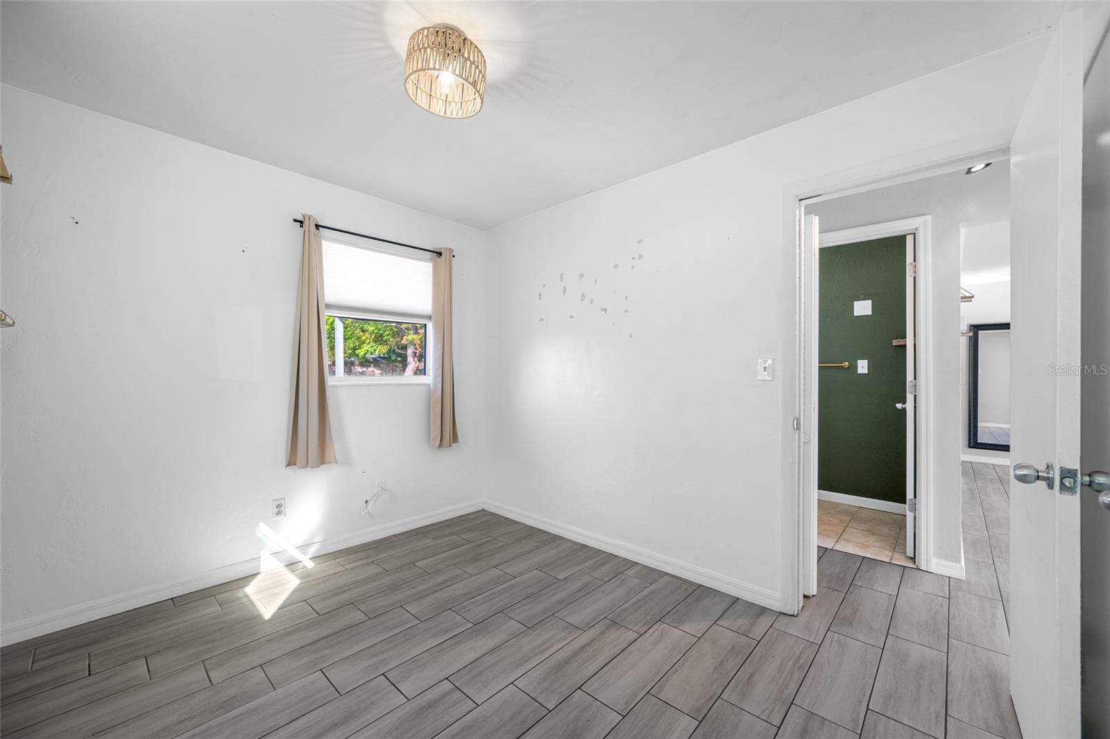 Image 22 of 30 For 3033 24th Avenue N