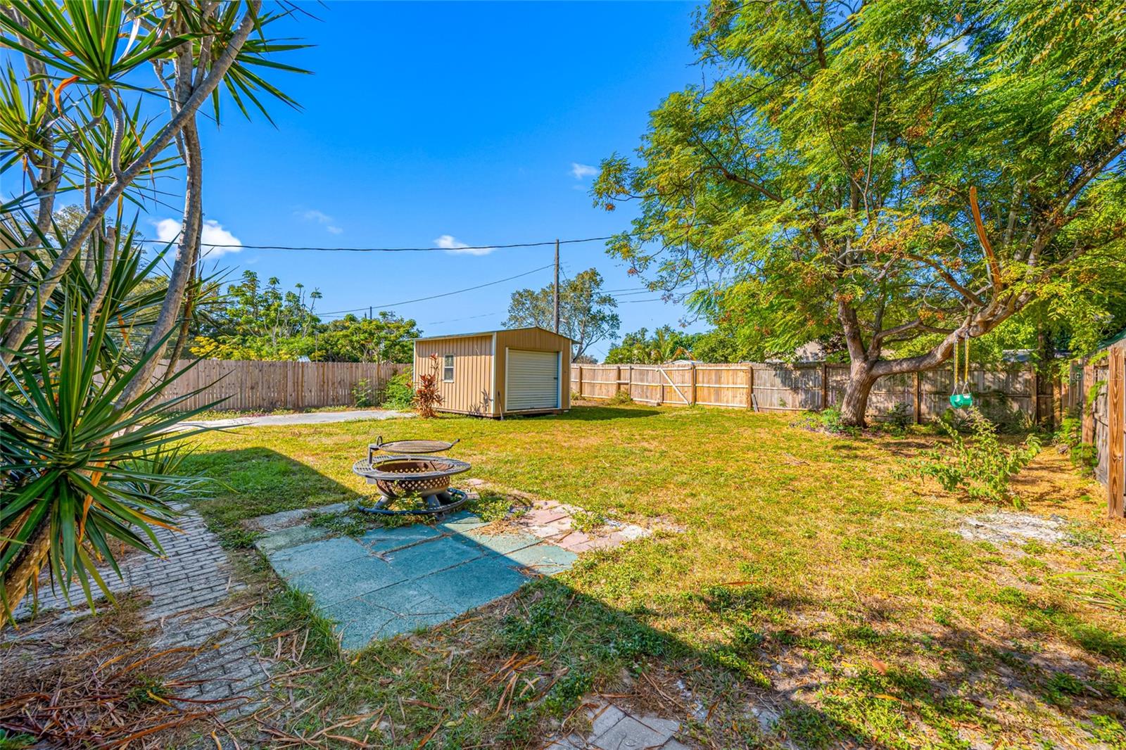 Image 25 of 30 For 3033 24th Avenue N