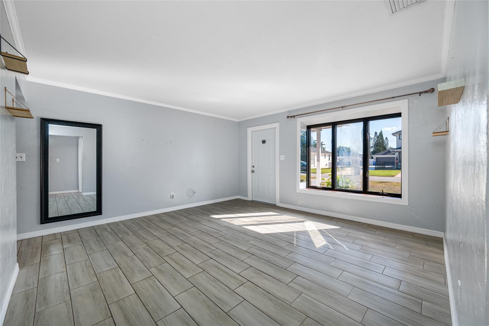 Image 6 of 30 For 3033 24th Avenue N