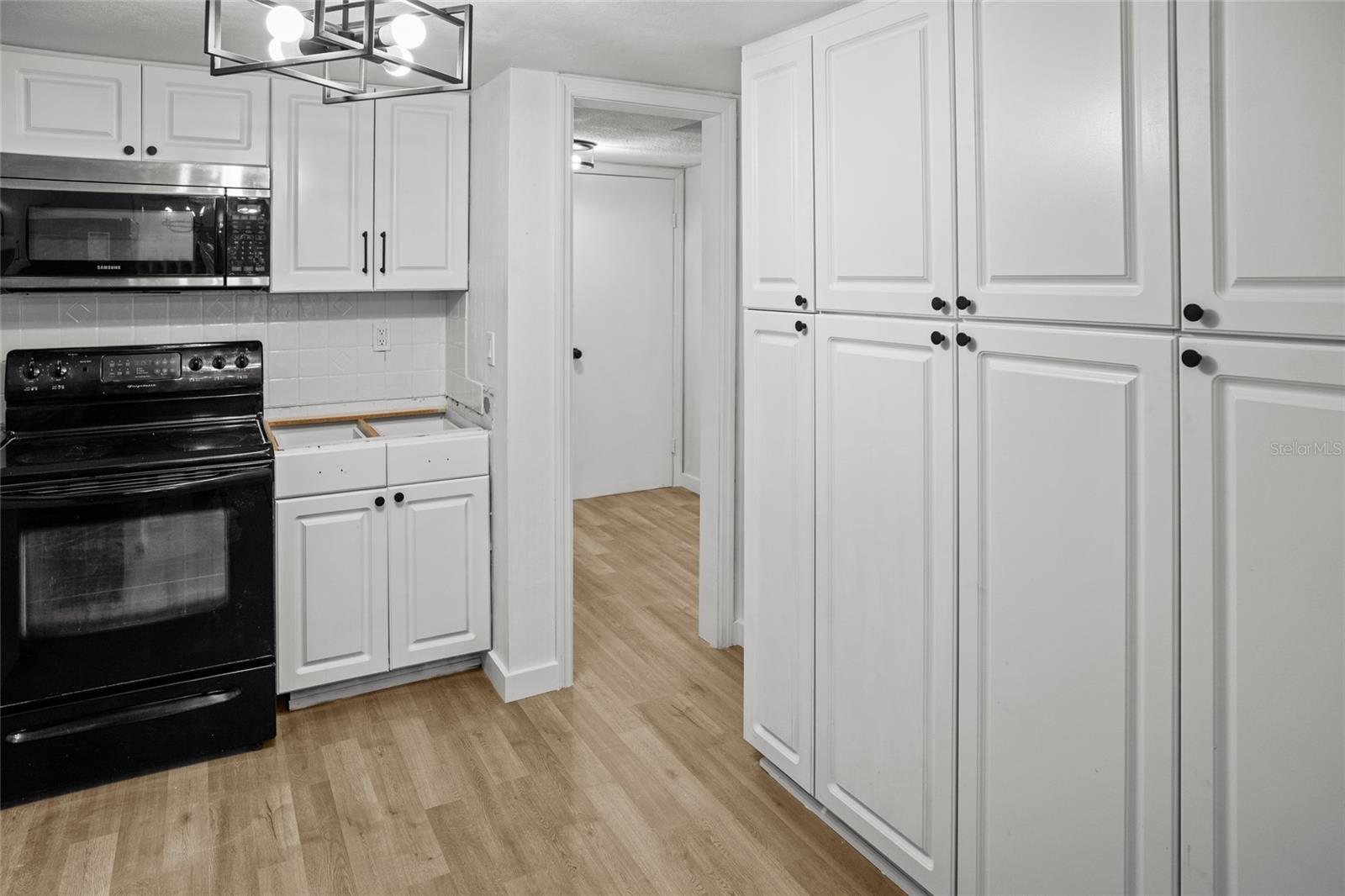 Image 18 of 22 For 7604 Camarina Calle  7604