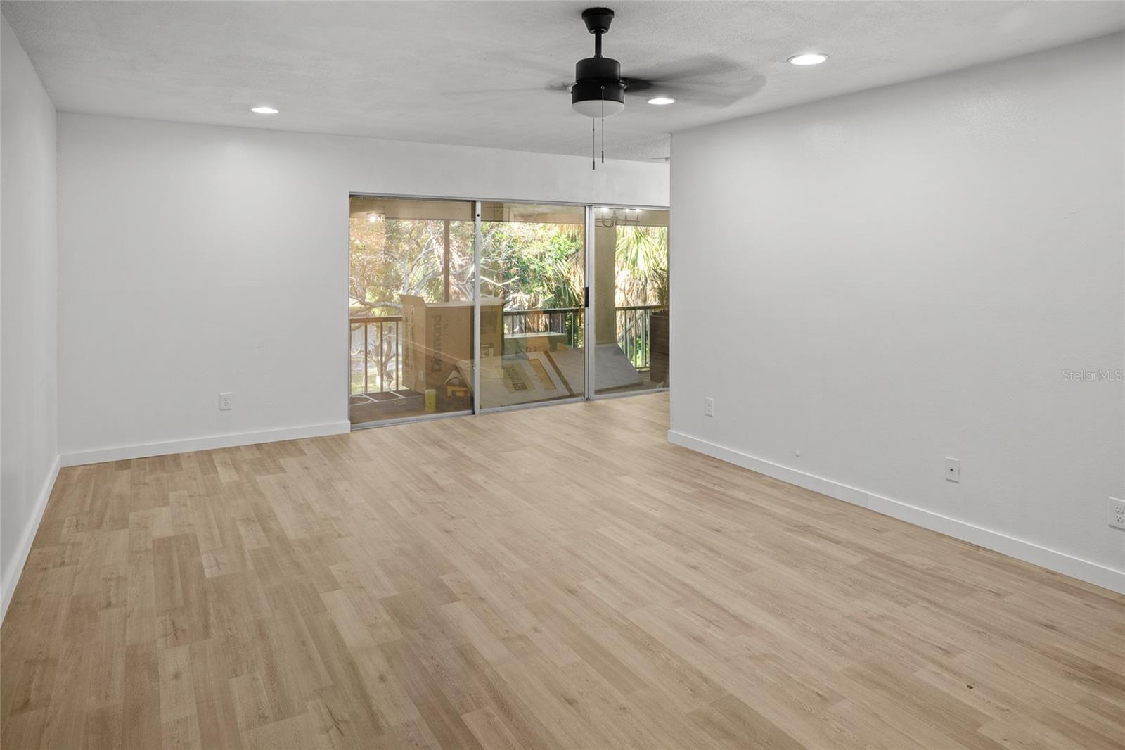 Image 19 of 22 For 7604 Camarina Calle  7604