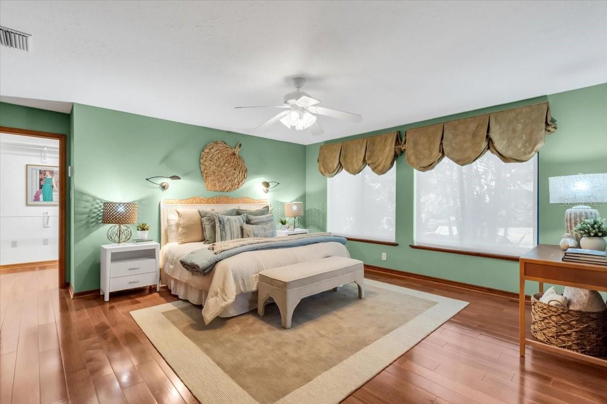 Image 8 of 48 For 2383 Landings Circle