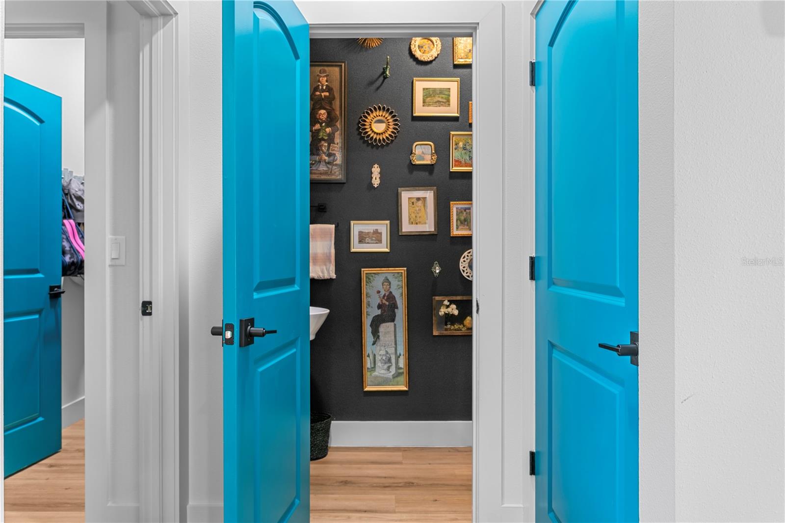 Image 19 of 74 For 2107 Branch Hill Street